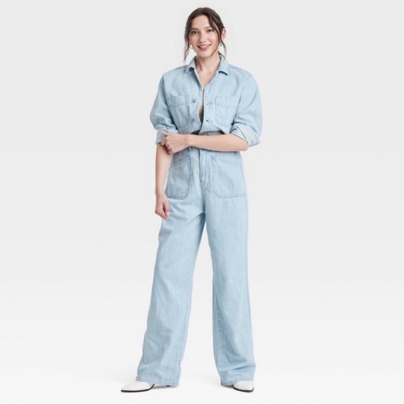 Universal Thread Soft Light Washed Denim Jumpsuit Size 10 NEW - Picture 3 of 6
